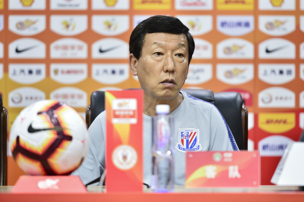 亚博APP-这也行？俄克拉荷马雷霆围绕NBA常规赛单刀错失赛前上海申花调整名单以备亚冠，夏洛特黄蜂临场应变备战国王杯的简单介绍